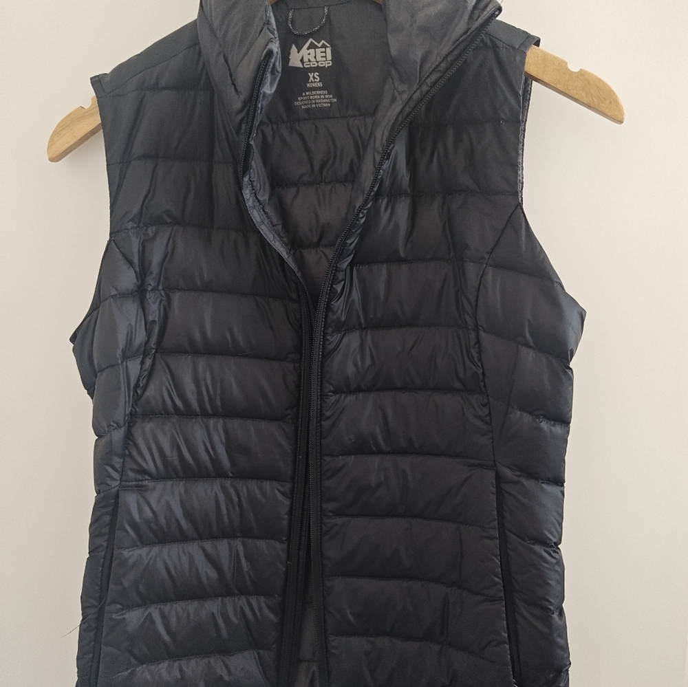 REI Black Puffer Vest